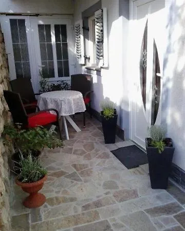 In With Sea View, Terrace, Air Conditioning, Wi-fi Apartment