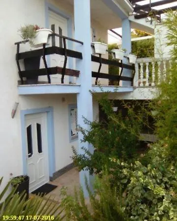 Apartment In With Sea View, Terrace, Air Conditioning, Wi-fi *
