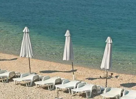 In With Sea View, Terrace, Air Conditioning, Wi-fi Novi Vinodolski